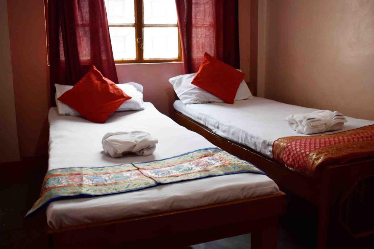 Family Guest House Varanasi Exterior foto