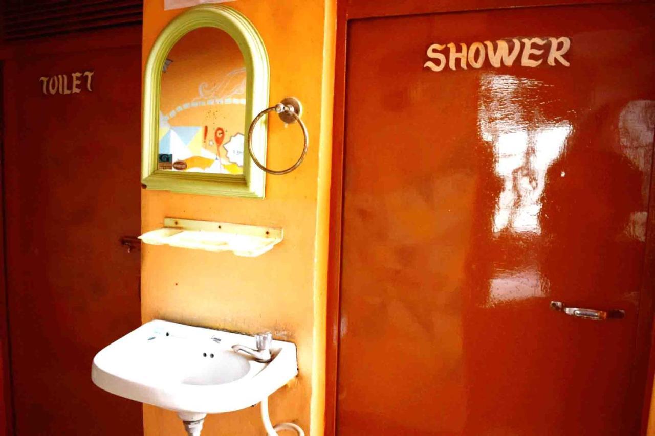 Family Guest House Varanasi Exterior foto