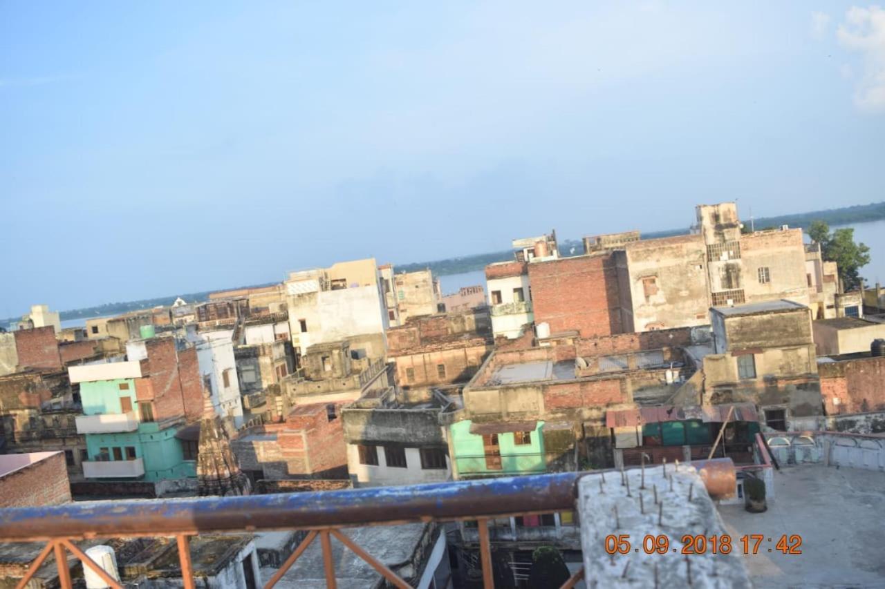 Family Guest House Varanasi Exterior foto