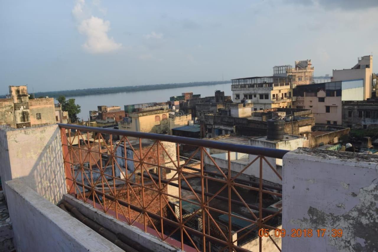 Family Guest House Varanasi Exterior foto